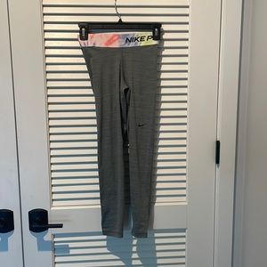 Nike leggings